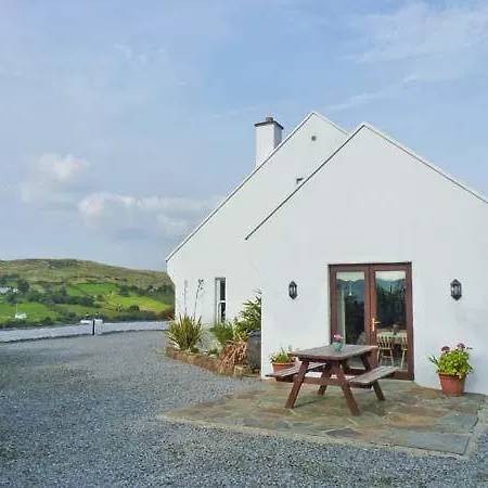 Holly Glen, * Ardara